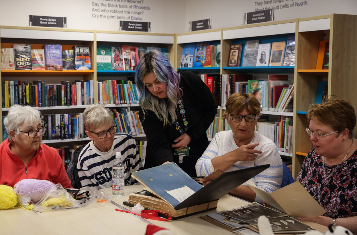Reminiscing with old photographs Rhymney Library