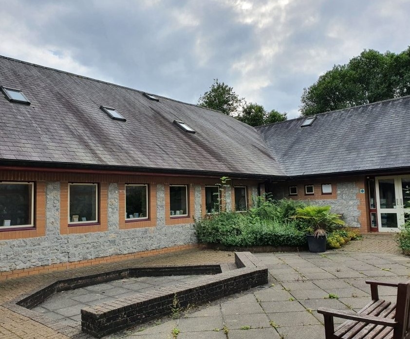 Llyfrgell Gymunedol Llanwrtyd