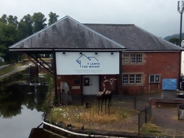 Llyfrgell Y Trallwng