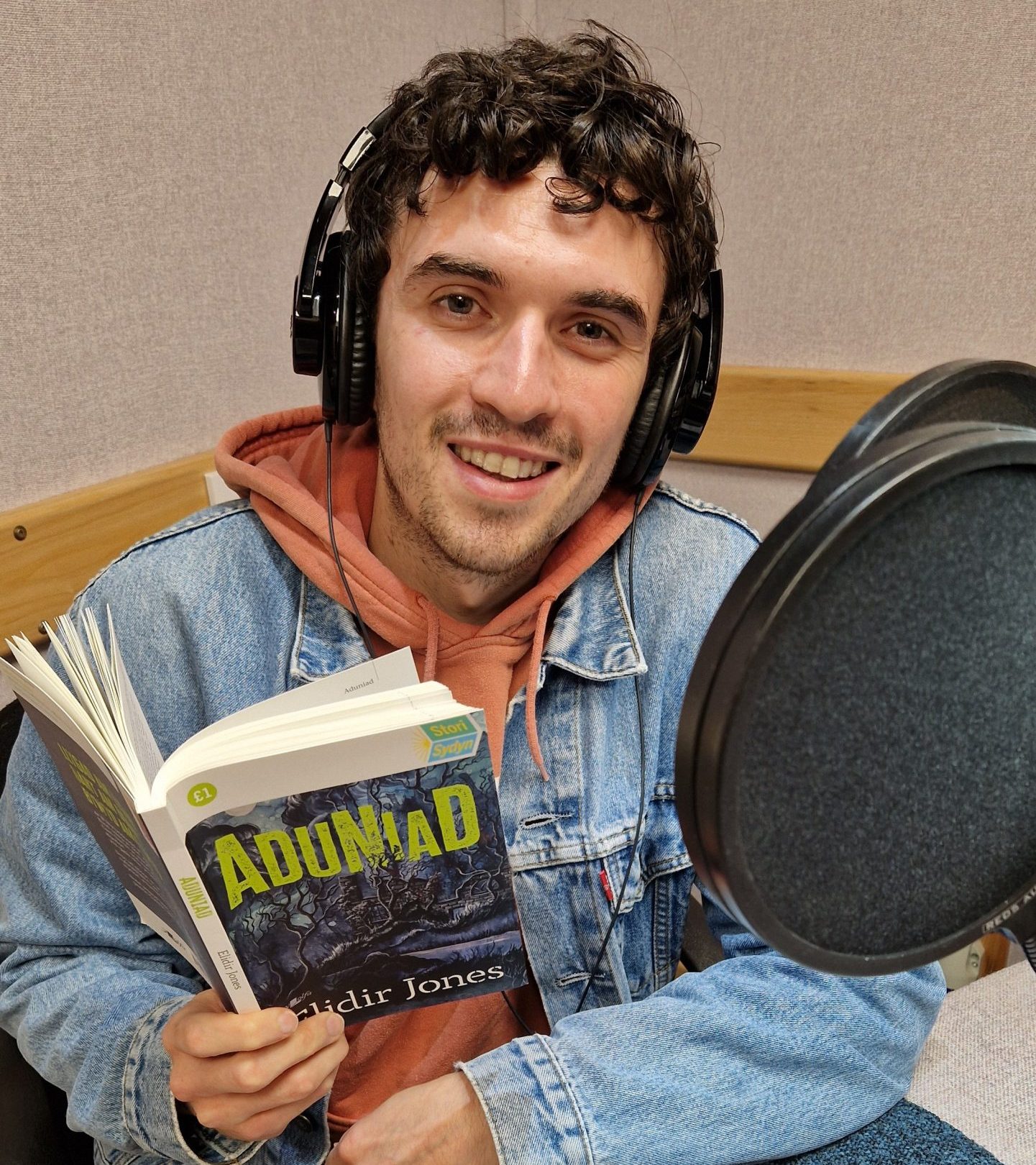 Recordio elyfrau llafar prosiect GWRANDO